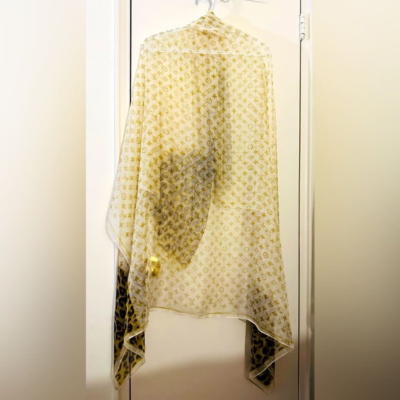 Made in Italy 100% Silk Scarf - Picture 2 of 4